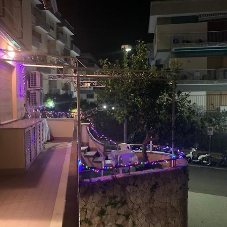 Treehouse Sorrento Apartment Exterior foto